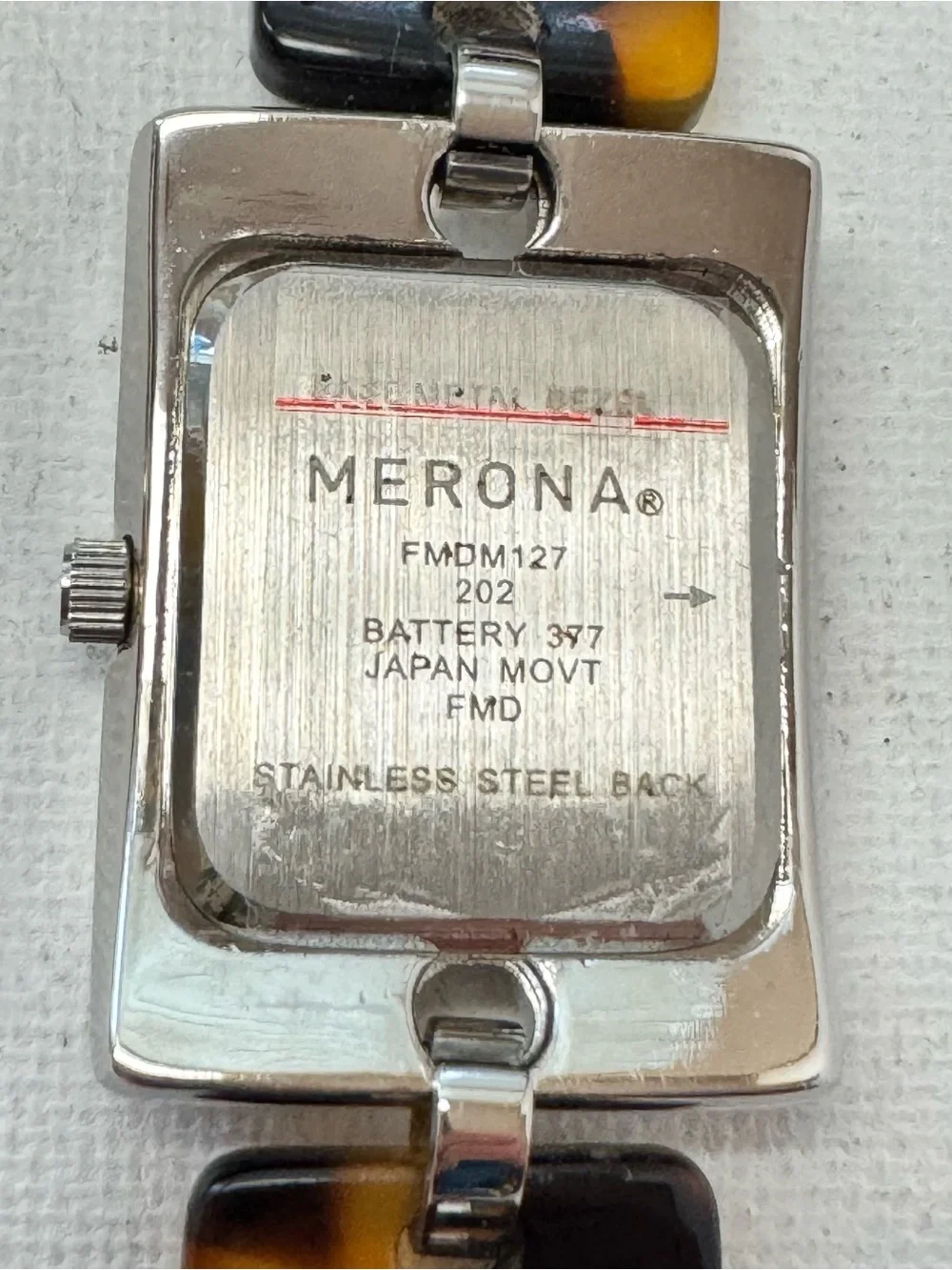 Vintage Merona Women's Polished Silver Acrylic Tortoise Link Bracelet Watch
